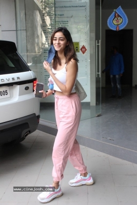 Ananya Pandey Spotted at Dance Class - 16 of 16