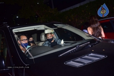 Celebs Spotted Bastian In Worli - 10 of 17