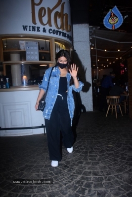 Ileana Spotted in Bandra - 6 of 19