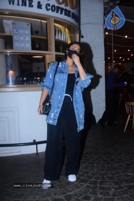 Ileana Spotted in Bandra - 11 of 19