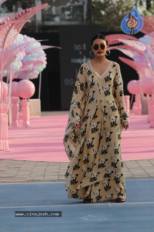Lakme Fashion Show Day 1 - 2 / 18 photos