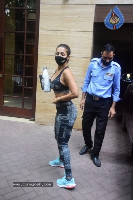 Malaika Arora Spotted at Yoga Class - 1 of 10