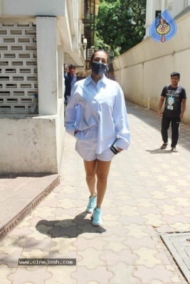 Malaika Arrora Spotted At Clinic Juhu - 7 of 9