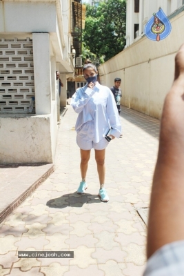 Malaika Arrora Spotted At Clinic Juhu - 9 of 9