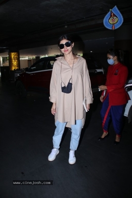 Mouni Roy Spotted at Airport - 5 of 9
