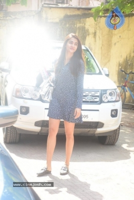 Pooja Hegde Spotted in Bandra - 9 of 11