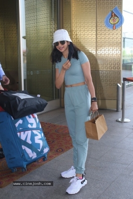 Rakul Preet Spotted At Airport - 10 of 21