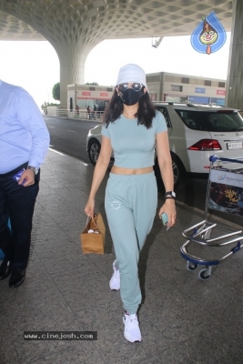 Rakul Preet Spotted At Airport - 17 of 21