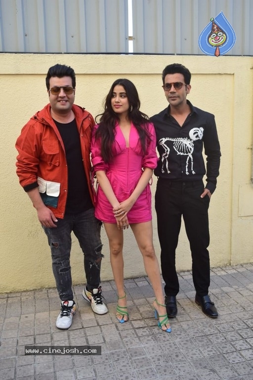 Roohi Film Promotion At PVR Juhu - 5 / 14 photos