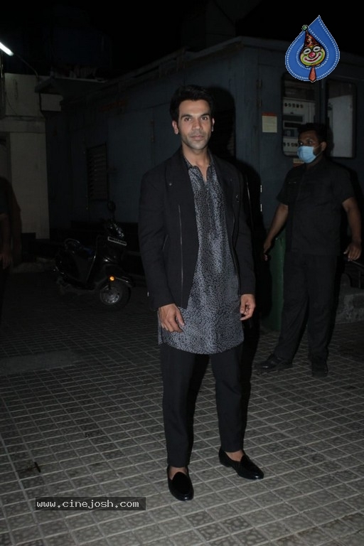 Roohi Screening at Pvr Juhu - 4 / 20 photos