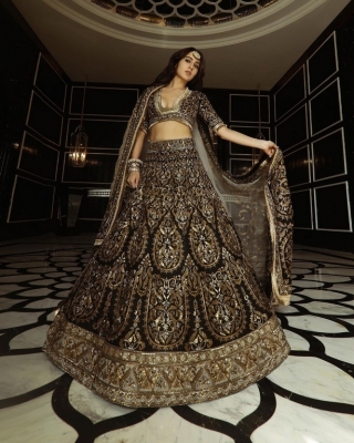 Sara Ali Khan Pics - 4 of 7
