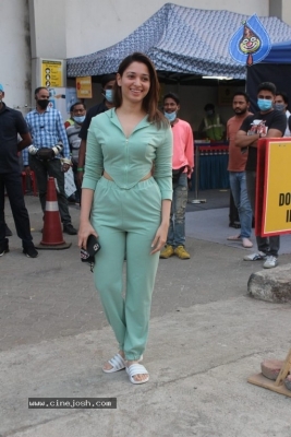 Tamanna Snapped Shooting At Filmcity - 5 of 7