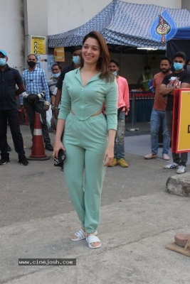Tamanna Snapped Shooting At Filmcity - 6 of 7