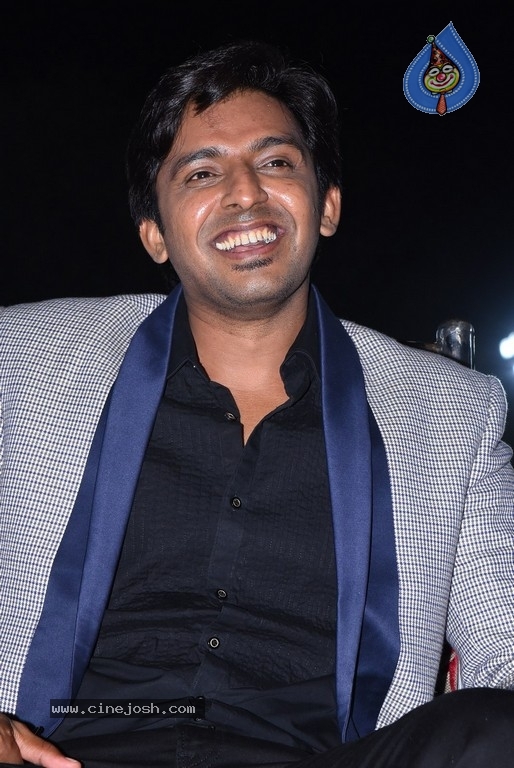 Jathi Ratnalu Pre Release Event 01 - 29 / 42 photos