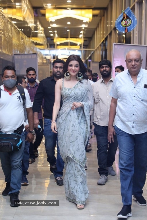 Mosagallu Movie Pre Release Event - 80 / 98 photos