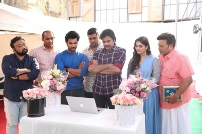 Pawan Launches Sashi Trailer - 2 of 2