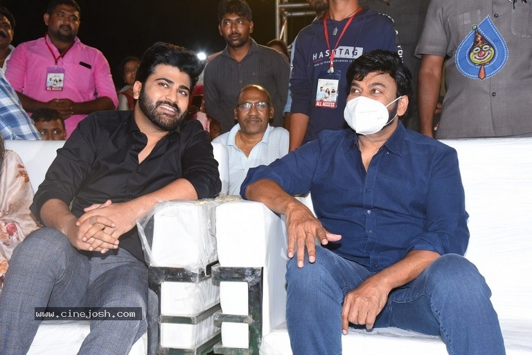 Sreekaram Pre Release Event 01 - 31 / 39 photos