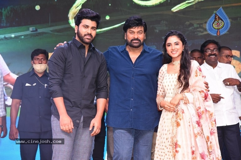 Sreekaram Pre Release Event - 27 / 42 photos