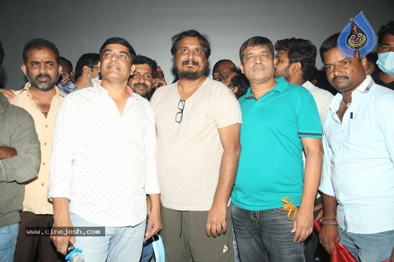 Vakeel Saab Trailer Launch - 13 / 39 photos