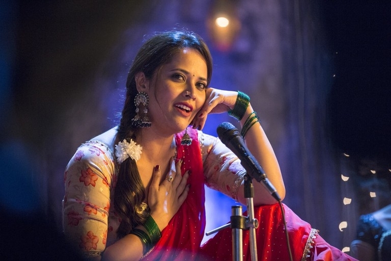 Anasuya in Chaavu Kaburu Challaga Song - 2 / 4 photos