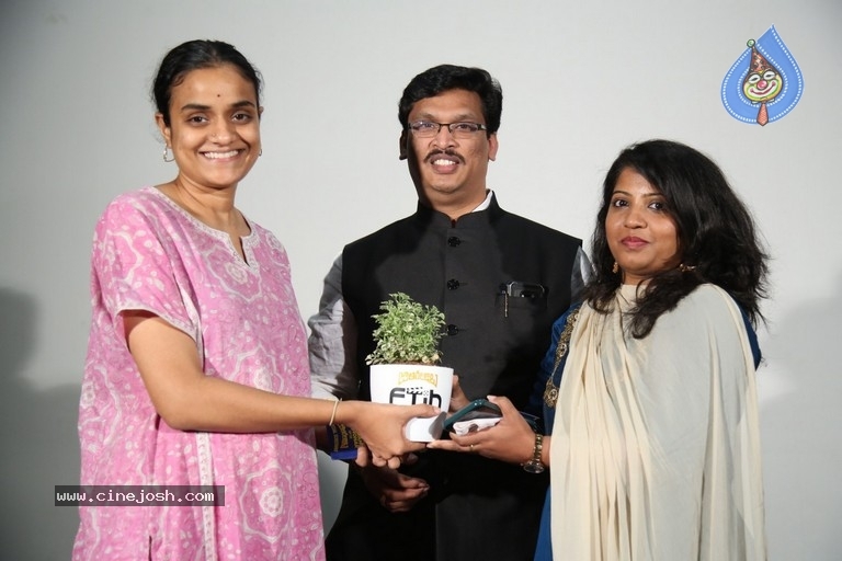 FTIH Film School Felicitates Jathi Ratnalu Team - 4 / 21 photos