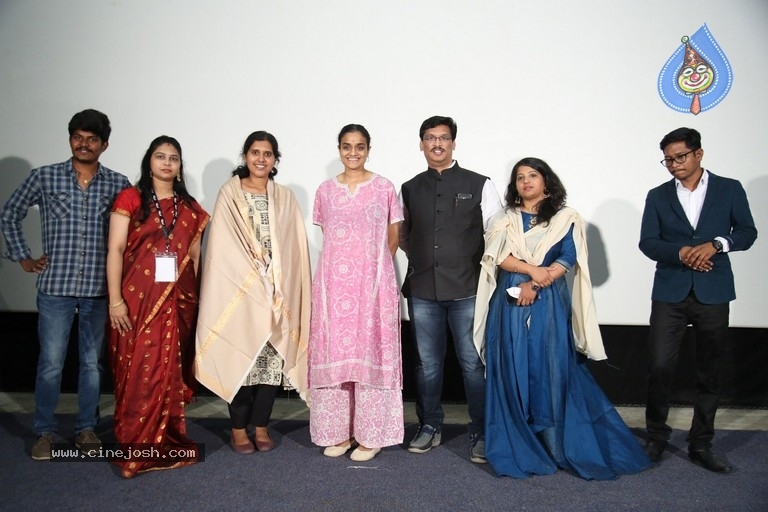 FTIH Film School Felicitates Jathi Ratnalu Team - 10 / 21 photos