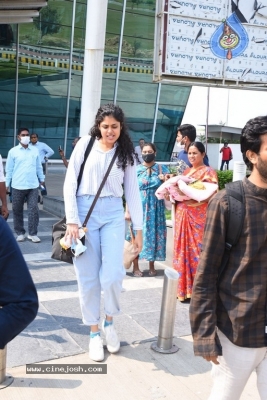 Jathi Ratnalu team at Tirupati Airport - 19 of 21