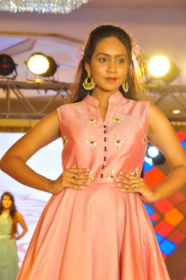 Me Women Fashion Show - 13 of 21