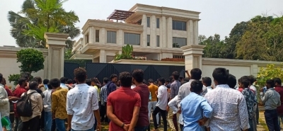 Mega Fans Hungama at Ram Charan House - 4 of 6