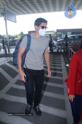 Naga Chaitanya Spotted at Airport - 5 of 12
