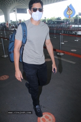 Naga Chaitanya Spotted at Airport - 6 of 12