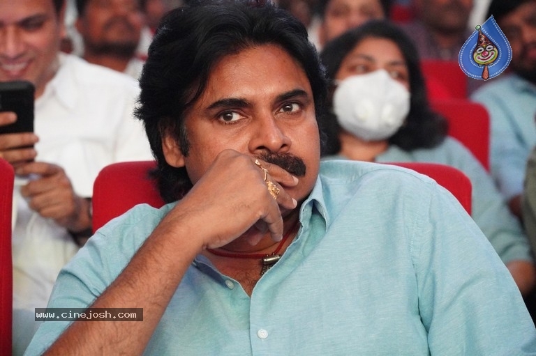 Pawan Kalyan Photos - 5 / 17 photos