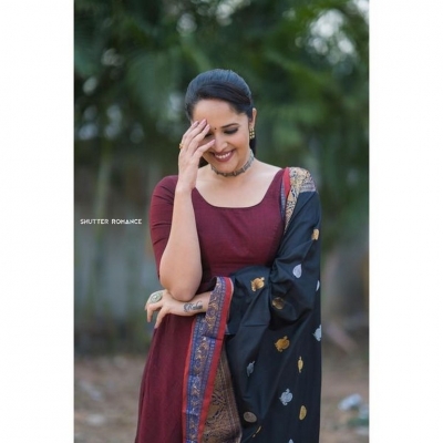 Anasuya Bharadwaj Photos - 5 of 8