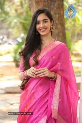 Simrat Kaur Stills - 19 of 21