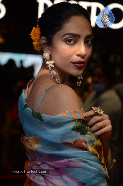 Sobhita Dhulipala Pics - 15 / 16 photos