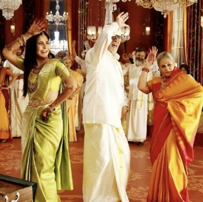 Amitabh and Katrina Ad Shoot Photos - 2 of 4