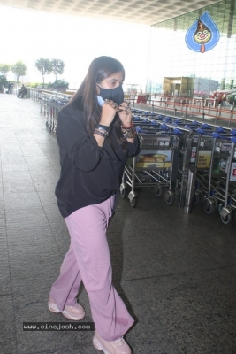 Ekta Kapoor Spotted At Airport - 3 of 12
