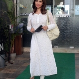 Kim Sharma Spotted At Bandra 