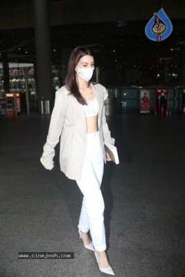 Kriti Sanon Spotted At Airport - 1 of 21