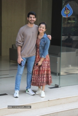 Rashmika Snapped at Khar - 17 of 17