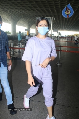 Rashmika Spotted at Airport - 8 of 18
