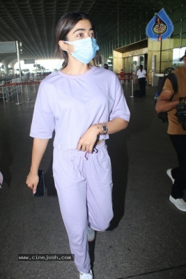 Rashmika Spotted at Airport - 13 of 18