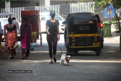 Sophie Choudhary Spotted In Bandra - 11 of 11