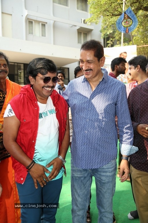 Sampoornesh Babu New Movie Opening - 6 / 19 photos