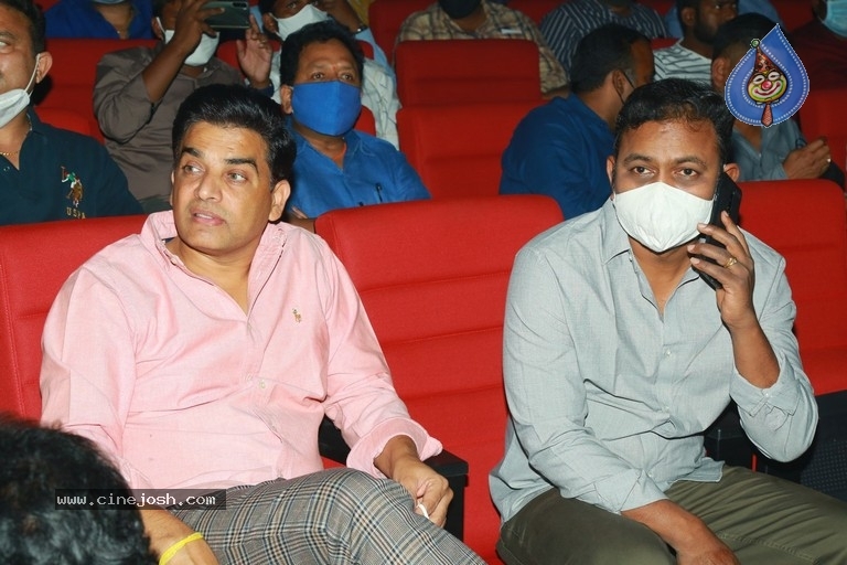 Vakeel Saab Pre Release Event 01 - 15 / 35 photos