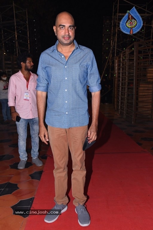 Vakeel Saab Pre Release Event 02 - 33 / 84 photos