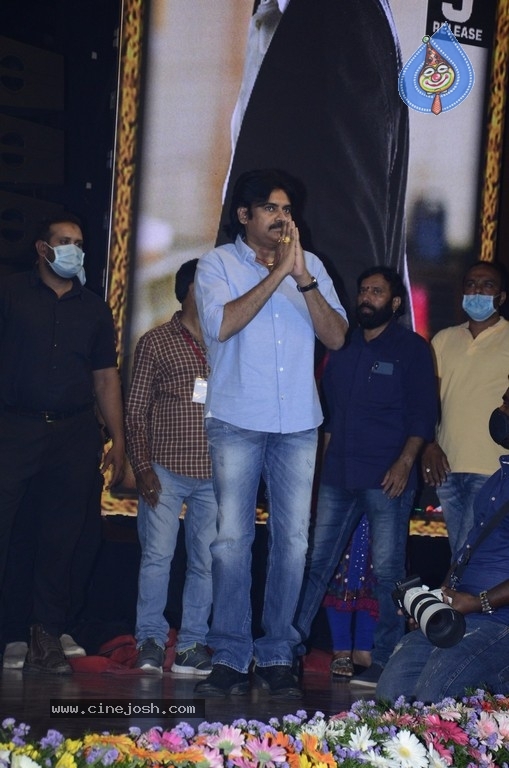 Vakeel Saab Pre Release Event - 7 / 93 photos
