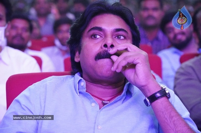 Vakeel Saab Pre Release Event - 16 / 93 photos