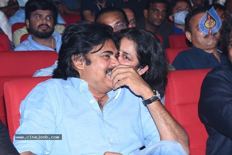 Vakeel Saab Pre Release Event - 32 / 93 photos