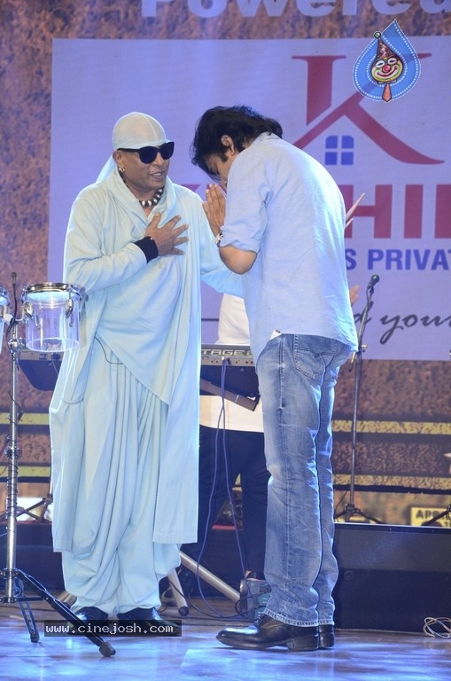Vakeel Saab Pre Release Event - 61 / 93 photos